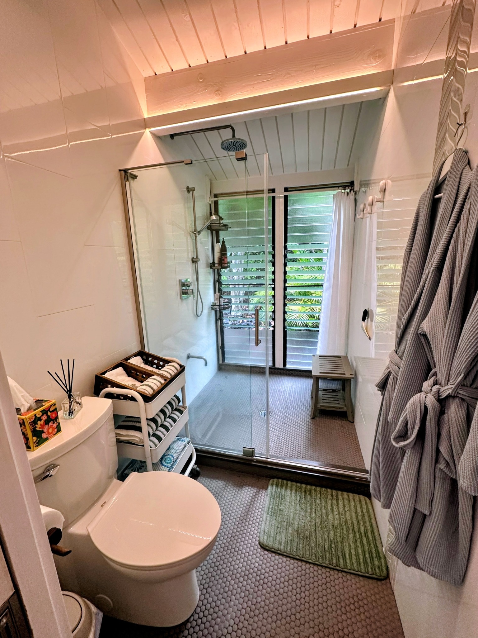 Keauhou walk-in shower