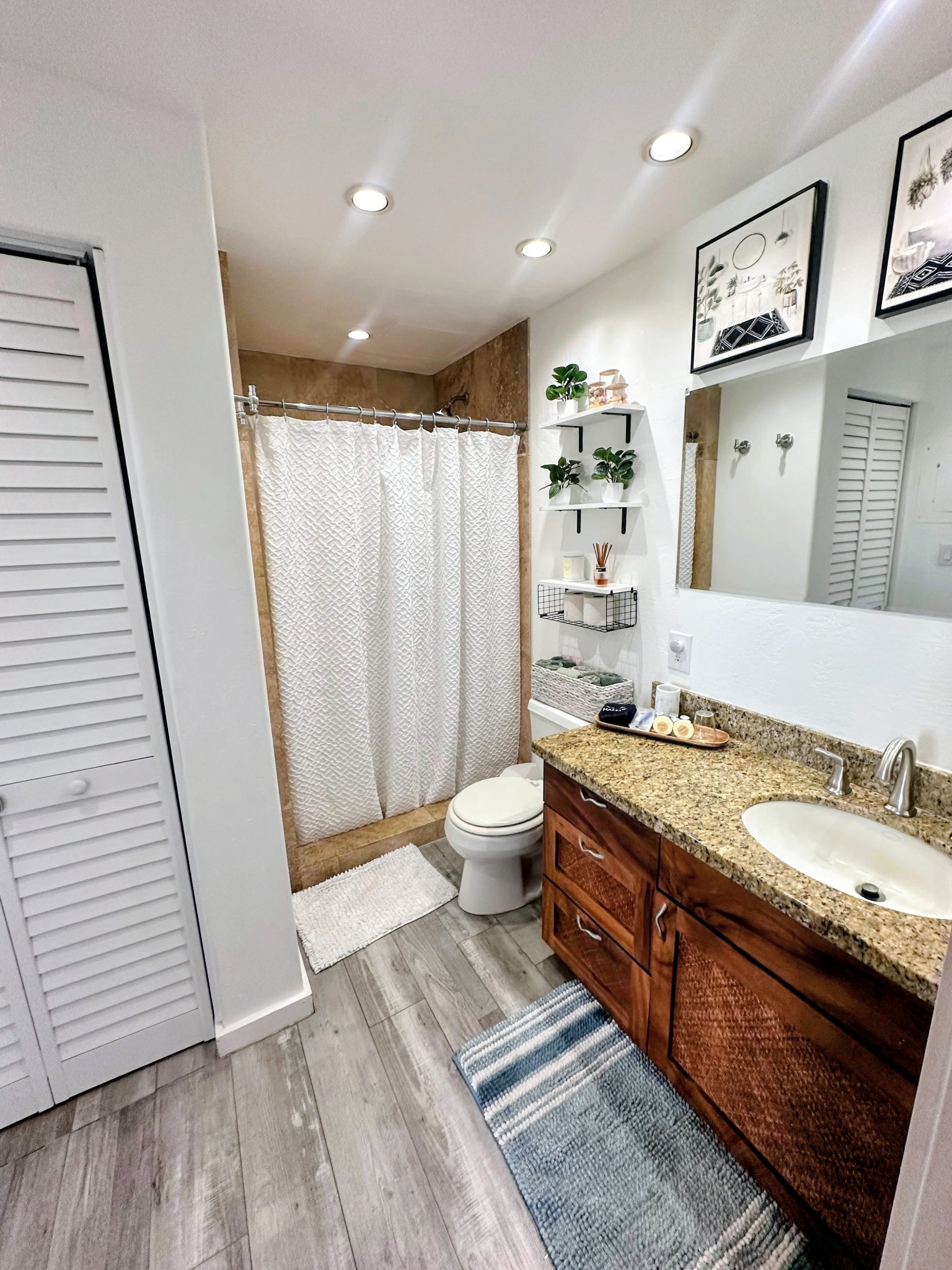 Full view of the stocked Mansions bathroom